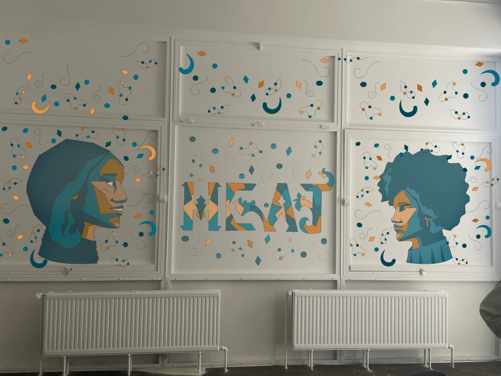 Image du mur avec les dessins ajoutés par-dessus dans Photoshop